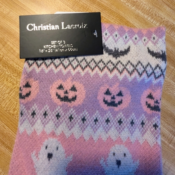 Christian Lacroix Thicc Pink & Purple Ghost Halloween Hand‎ Towels 3 Pack - Picture 4 of 4